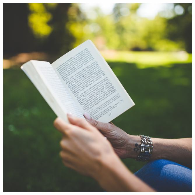 Dia Mundial do Livro: você tem o hábito de ler?