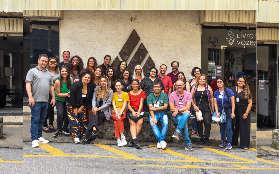 PUC-Rio e Editora Vozes realizam encontro presencial do curso "Mercado do Livro: Da Gestão Editorial à Gráfica"